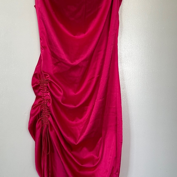 Dress with adjustable straps. String for slit adjustment - Picture 3 of 5